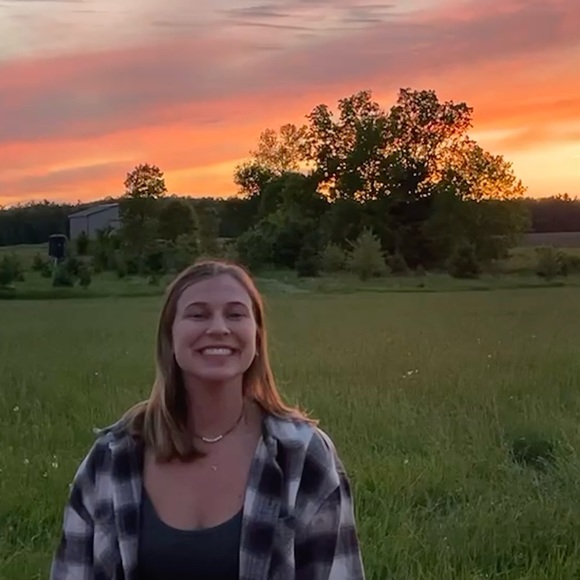 Meet your Posher, Amelie - Picture 1 of 1